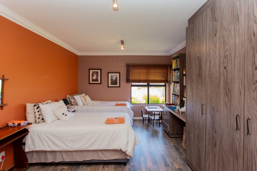 5 Bedroom Property for Sale in Myburgh Park Western Cape